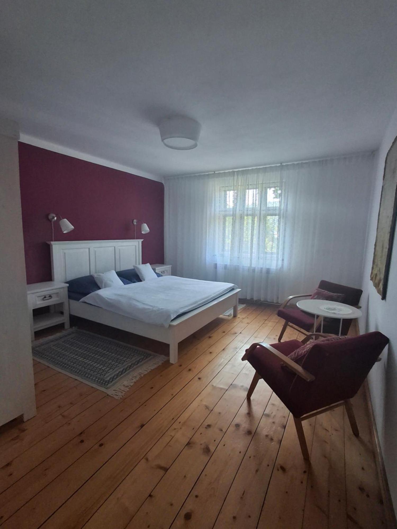 Villa Dům u rybníka Nydek Exterior foto
