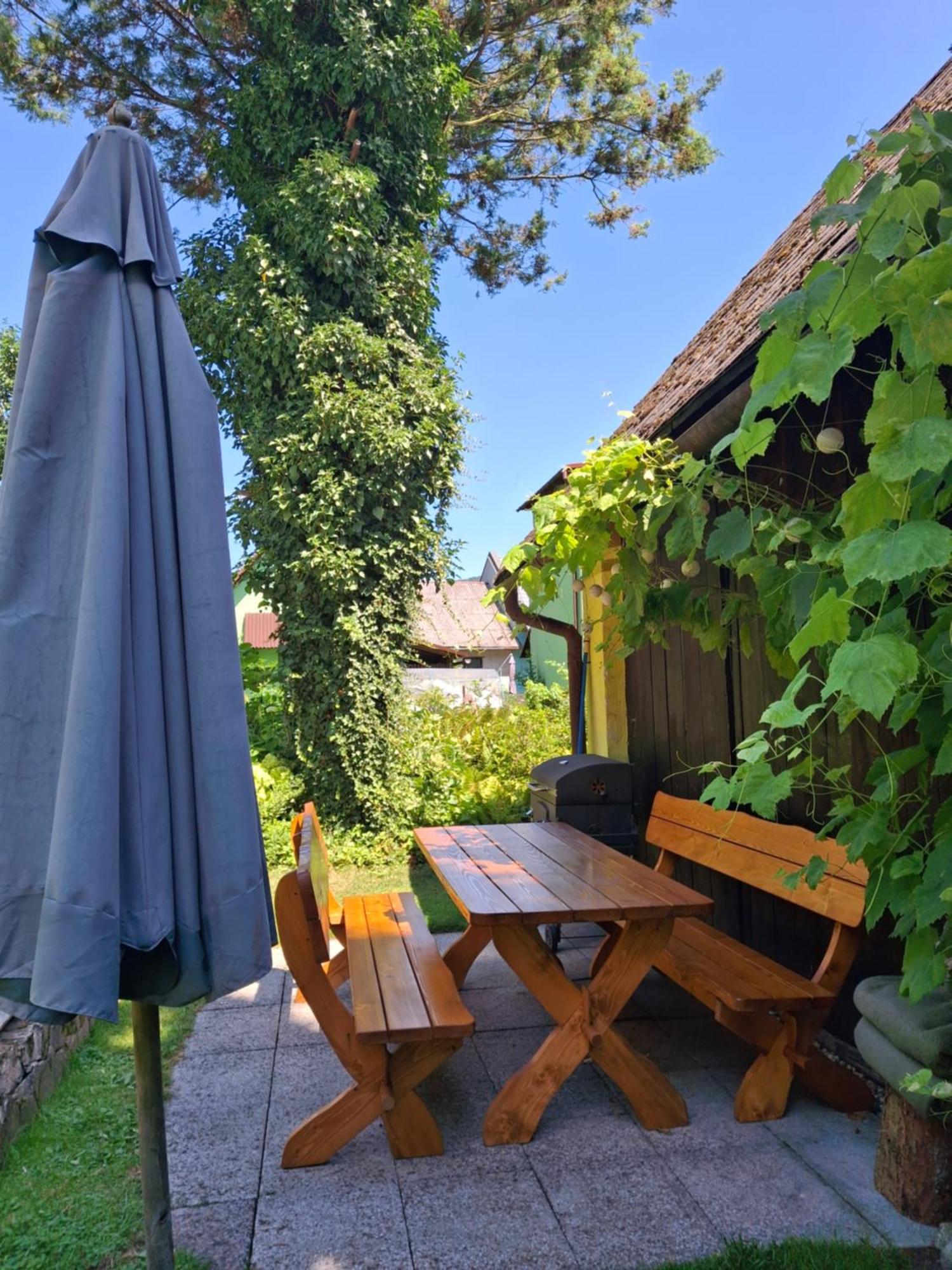 Villa Dům u rybníka Nydek Exterior foto